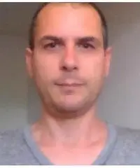 Commesso, corriere, ass.clienti, consulente Commesso, corriere, ass.clienti, consulente