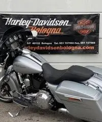 Harley-Davidson Touring Street Glide - 2015