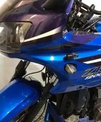 KAWASAKI ZRX 1200 S . KAWASAKI ZRX 1200 S .