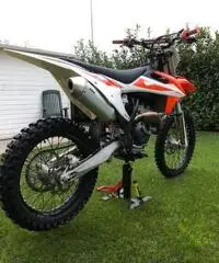 Ktm SXF 250 4 tempi moto cross Ktm SXF 250 4 tempi moto cross
