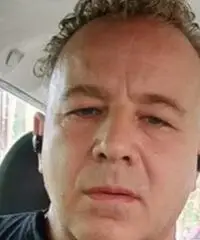 Carrozziere finitore carbonio/ vetroresina Carrozziere finitore carbonio/ vetroresina