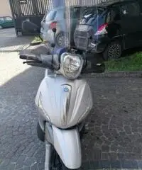 Beverly 350 sport touring anno 2018 Beverly 350 sport touring anno 2018