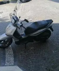 Beverly 350 sport touring anno 2018 Beverly 350 sport touring anno 2018