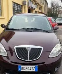 Lancia ypsilon 2008 1.2 benzina tenuta bene