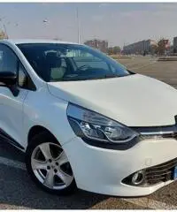 RENAULT Clio 4ª serie 1.2 benzina - POCHI KM