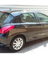 Peugeot 308 GPL Neopatentati - Padova Peugeot 308 GPL Neopatentati - Padova