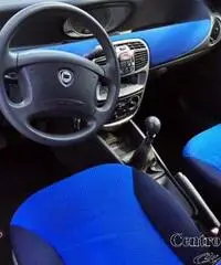 LANCIA Y 1.2 Benzina - Varese LANCIA Y 1.2 Benzina - Varese