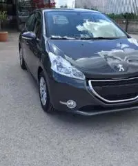 Peugeot 208 - Caserta