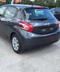 Peugeot 208 - Caserta
