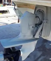 Imbarcazione hi-speed