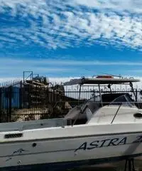 A F F A R E barca fisherman 25 ft 225 CV A F F A R E barca fisherman 25 ft 225 CV
