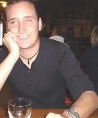 Uomo Svizzero cerca ragazza per relazione seria Uomo Svizzero cerca ragazza per relazione seria