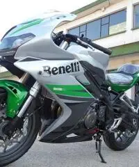 Benelli 302 R ABS R - NUOVA Benelli 302 R ABS R - NUOVA