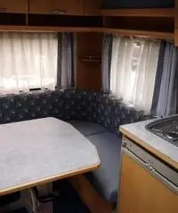 Roulotte eiffland holiday 465tf