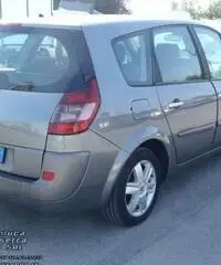 RENAULT MEGANE SCENIC 1,9 DCI – MONOVOLUME 7 POSTI 2004 - Puglia