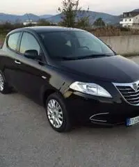 Lancia ypsilon - Caserta