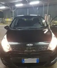 Kia Rio 1.1tdi 75cv  Kia Rio 1.1tdi 75cv