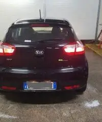 Kia Rio 1.1tdi 75cv  Kia Rio 1.1tdi 75cv