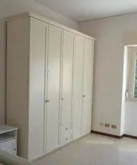 Soleggiato appartamento quartiere servitissimo Soleggiato appartamento quartiere servitissimo