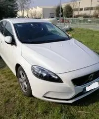 Privato vende Volvo V40 Privato vende Volvo V40