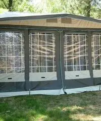 Caravane 6 posti anno 2006 STERKMAN starlet 486CE Caravane 6 posti anno 2006 STERKMAN starlet 486CE