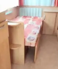 Caravane 6 posti anno 2006 STERKMAN starlet 486CE Caravane 6 posti anno 2006 STERKMAN starlet 486CE