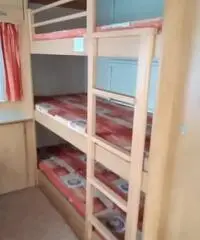 Caravane 6 posti anno 2006 STERKMAN starlet 486CE Caravane 6 posti anno 2006 STERKMAN starlet 486CE