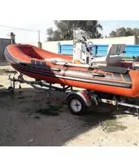Gommone motore e carrello omologato Gommone motore e carrello omologato