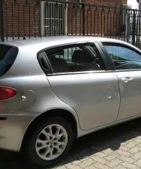 Alfa Romeo 147 1.6 5 porte ----GPL