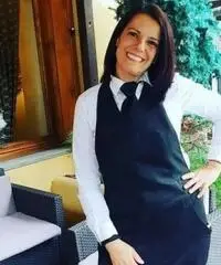 Cameriera di sala Cameriera di sala