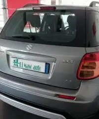 Suzuki SX4 1600 GPL unico proprietario Suzuki SX4 1600 GPL unico proprietario