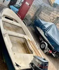 Lancia 4 metri con Yamaha 4 CV Lancia 4 metri con Yamaha 4 CV