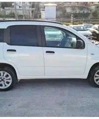 FIAT Panda 0.9 Turbo Benzina Metano FIAT Panda 0.9 Turbo Benzina Metano