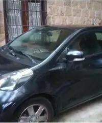 Toyota iq Toyota iq