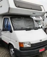 Camper mansardato