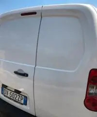 Peugeot coibentato anno 2009 Peugeot coibentato anno 2009