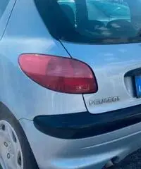 X commercianti 2 classe A, 207, clio00 fiesta X commercianti 2 classe A, 207, clio00 fiesta