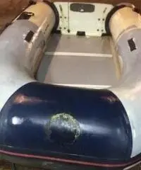Gommone Tender di 265 metri con paiolato Gommone Tender di 265 metri con paiolato