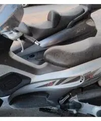 Runner 125 e x9 Piaggio 125 in blocco