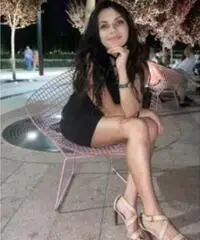 ragazza in cerca di una relazione seria ragazza in cerca di una relazione seria