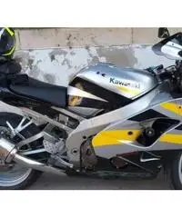 Kawasaki Ninja ZX-9 - 2002 Kawasaki Ninja ZX-9 - 2002