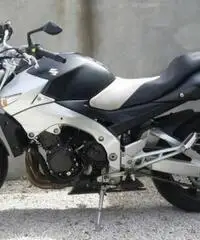 Suzuki GSR 600 - 2006