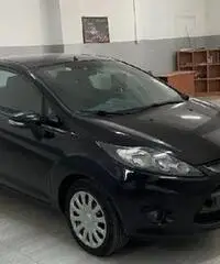 Ford fiesta 2011 1.4 tdci 70 cv x neopatentati Ford fiesta 2011 1.4 tdci 70 cv x neopatentati