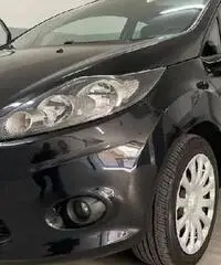 Ford fiesta 2011 1.4 tdci 70 cv x neopatentati Ford fiesta 2011 1.4 tdci 70 cv x neopatentati