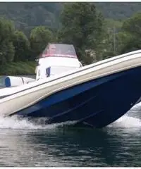 Gommone Velociraptor con Suzuki DF 40 Ari nuovo Gommone Velociraptor con Suzuki DF 40 Ari nuovo