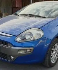 FIAT Punto Evo 1.3 Mjt 75 CV 5p Dynamic FIAT Punto Evo 1.3 Mjt 75 CV 5p Dynamic