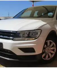 VOLKSWAGEN Tiguan 1.6 TDI 115CV - GARANTITA VOLKSWAGEN Tiguan 1.6 TDI 115CV - GARANTITA