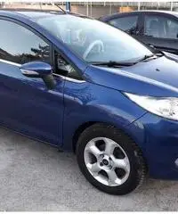 FORD Fiesta 6ª serie Bs - 2010 FORD Fiesta 6ª serie Bs - 2010