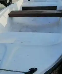 Barca in vetroresina