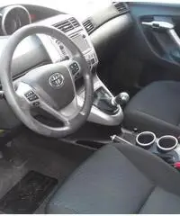 TOYOTA Verso 2.0 D 126cv 7 POSTI + GANCIO TRAINO TOYOTA Verso 2.0 D 126cv 7 POSTI + GANCIO TRAINO